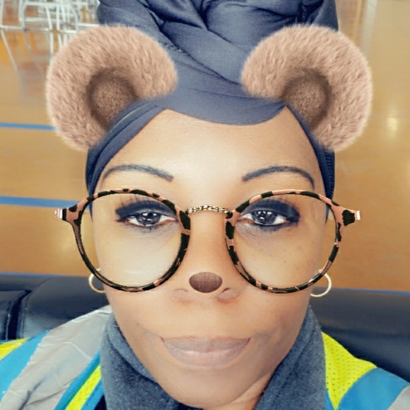 Meet your Posher, Kim - Picture 1 of 1